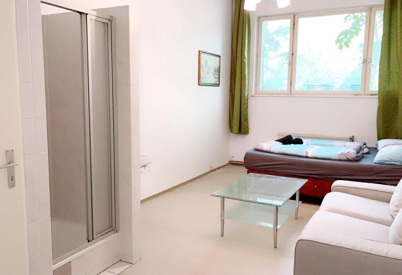 Premier Quad Room Wh Viena Exterior foto